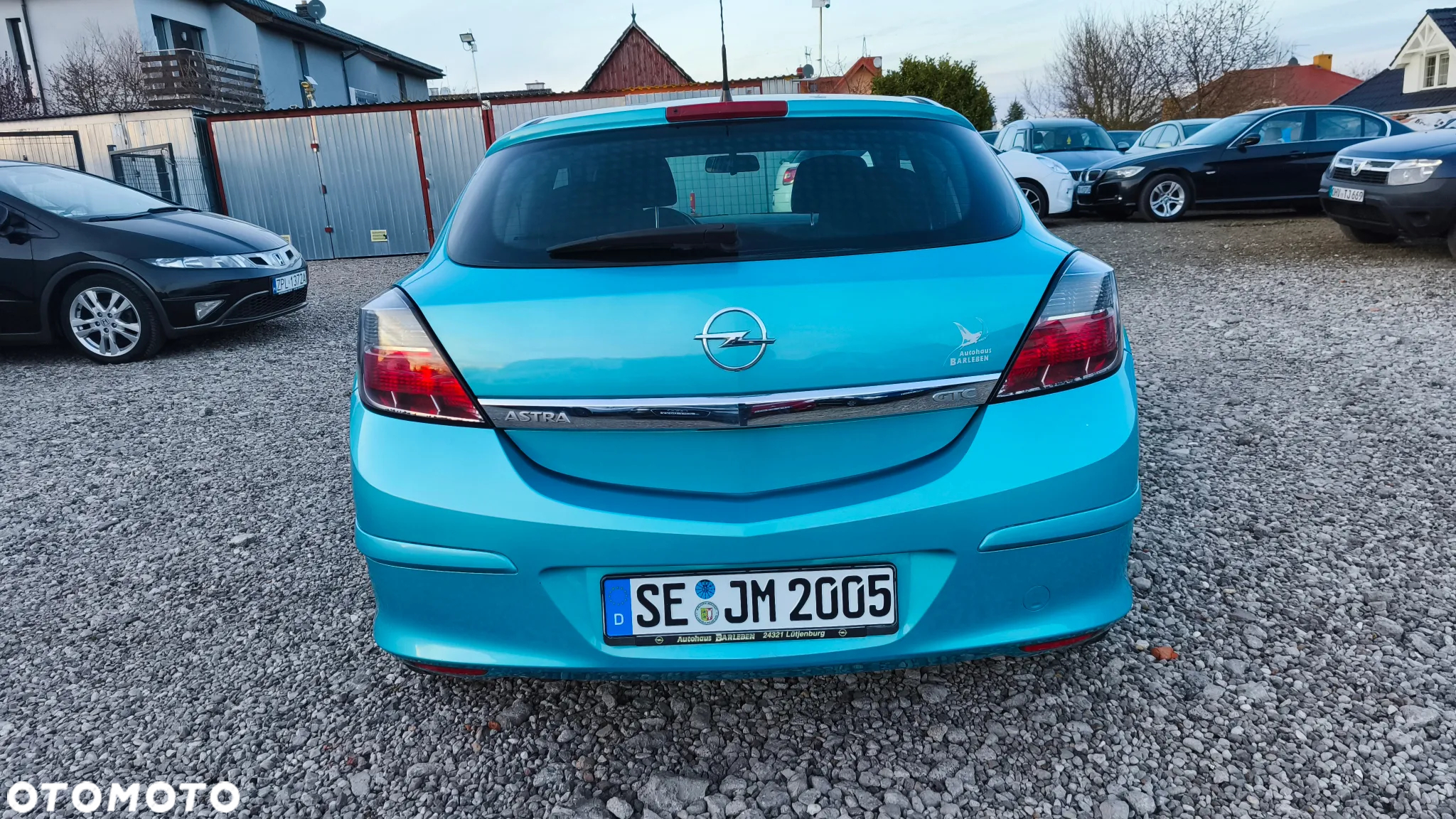 Opel Astra GTC 1.6 - 9