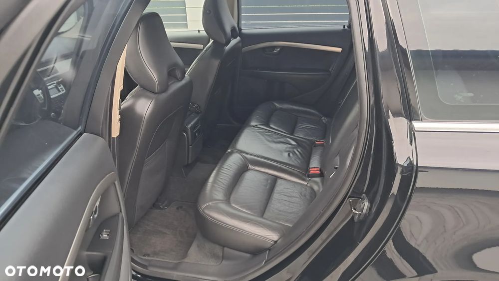 Volvo V70 2.0D Summum - 17