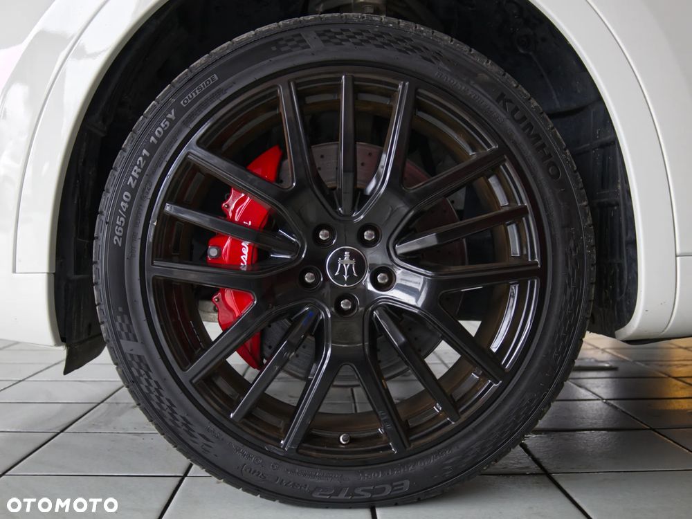 Maserati Levante S Q4 GranSport - 8