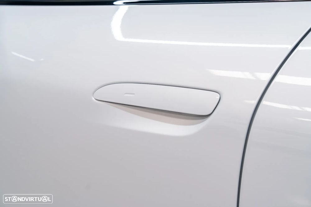 Porsche Taycan Cross Turismo 4 - 20