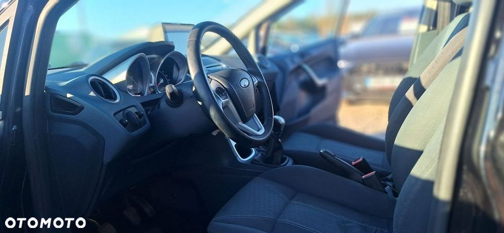Ford Fiesta - 10