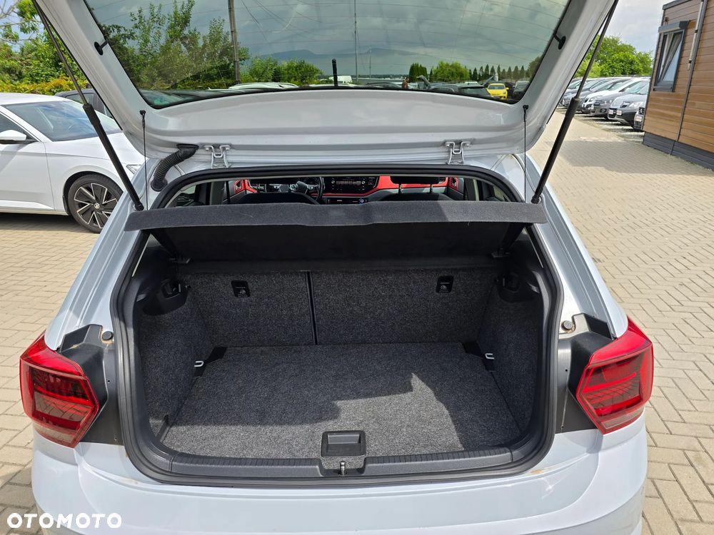 Volkswagen Polo - 19
