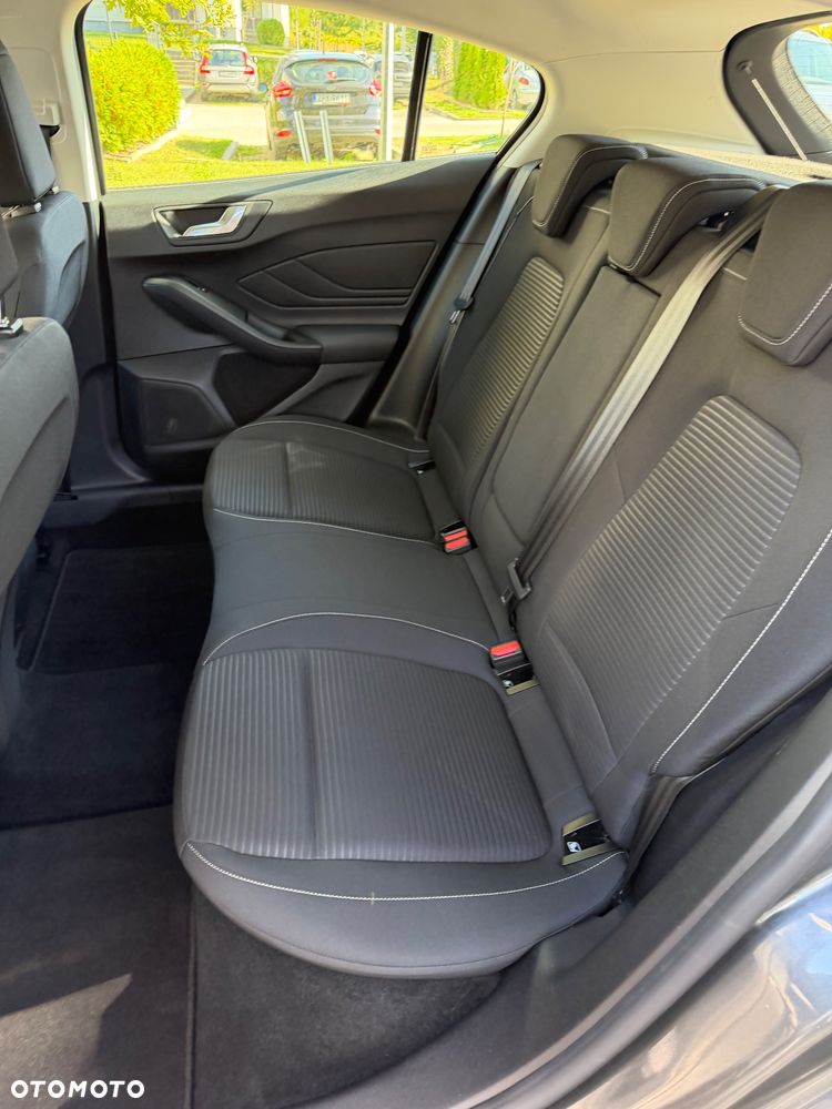 Ford Focus - 26