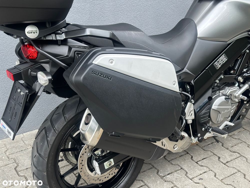 Suzuki DL - 27
