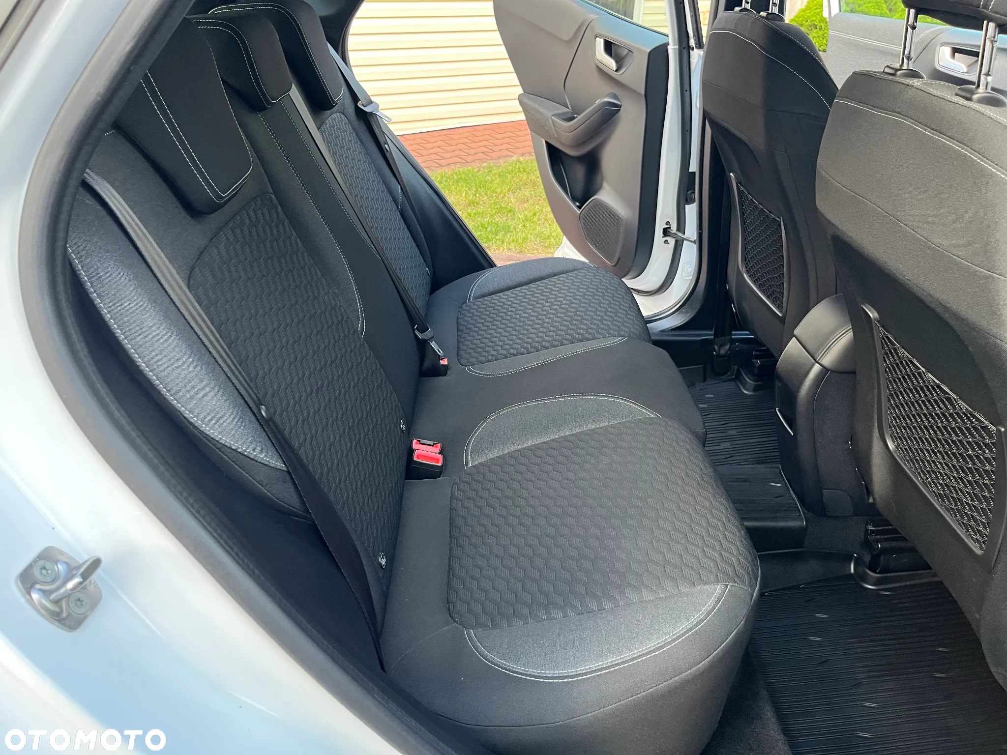 Ford Puma 1.0 EcoBoost mHEV Titanium - 21