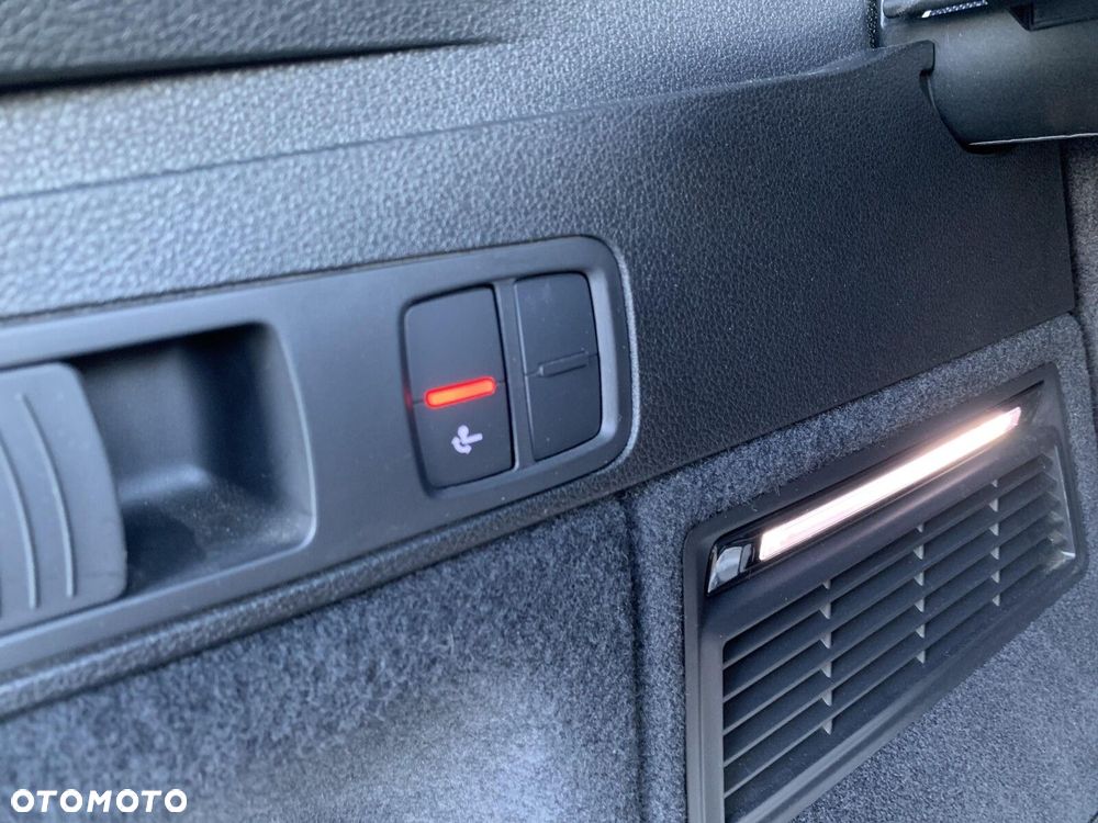 Audi Q5 Sportback - 30