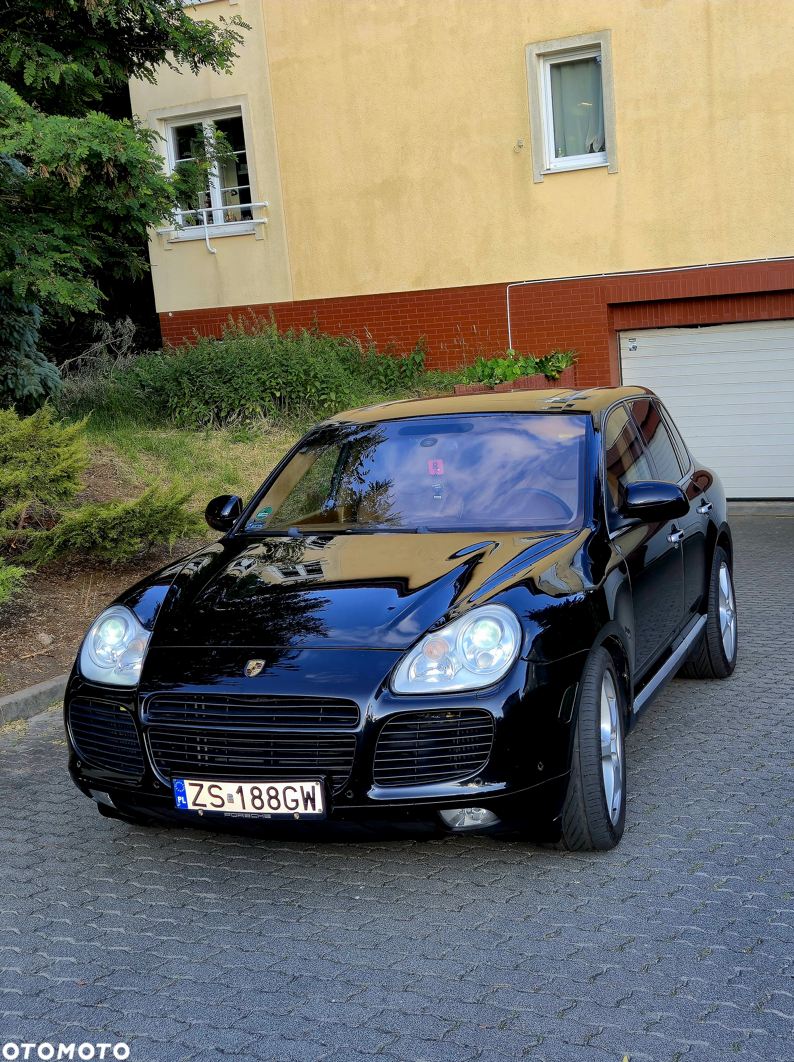 Porsche Cayenne Turbo - 2