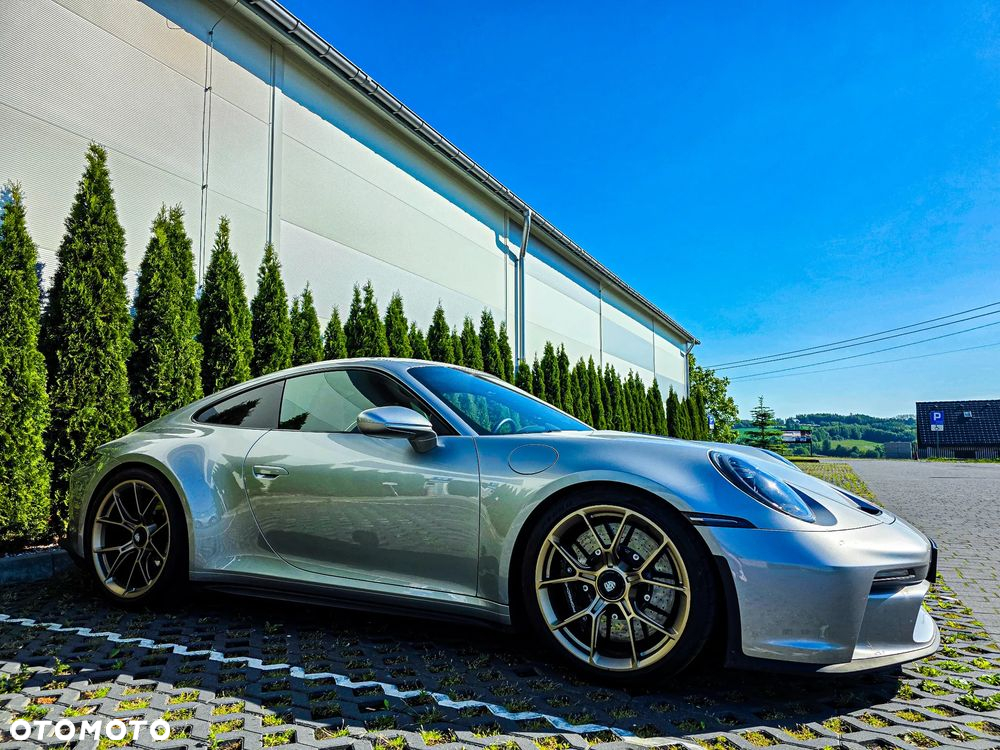 Porsche 911 GT3 Touring PDK - 17