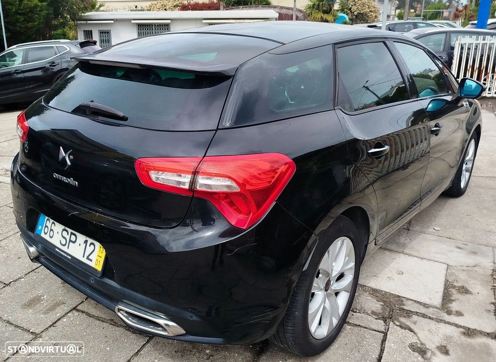 Citroën DS5 2.0 HDi Hy4 So Chic CMP6 88g - 2