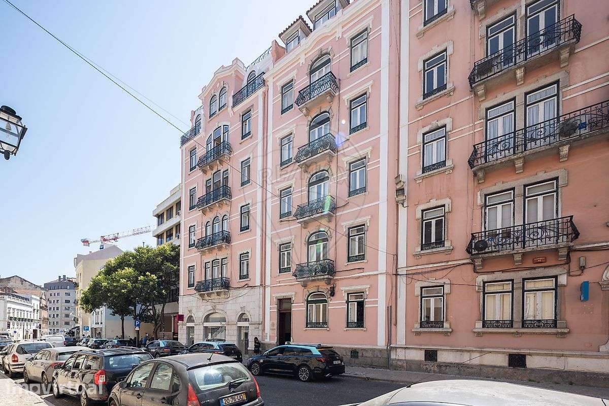 Apartamento T10 para venda - Grande imagem: 2/19