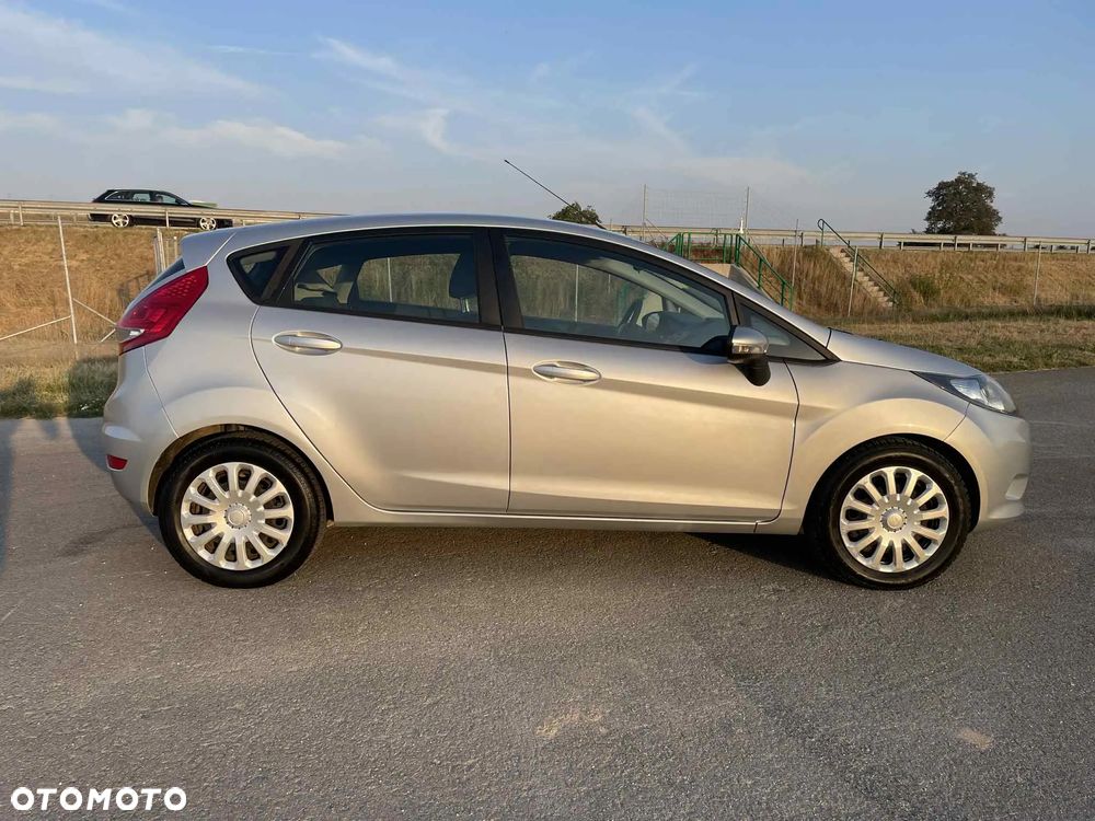 Ford Fiesta 1.25 Titanium - 10