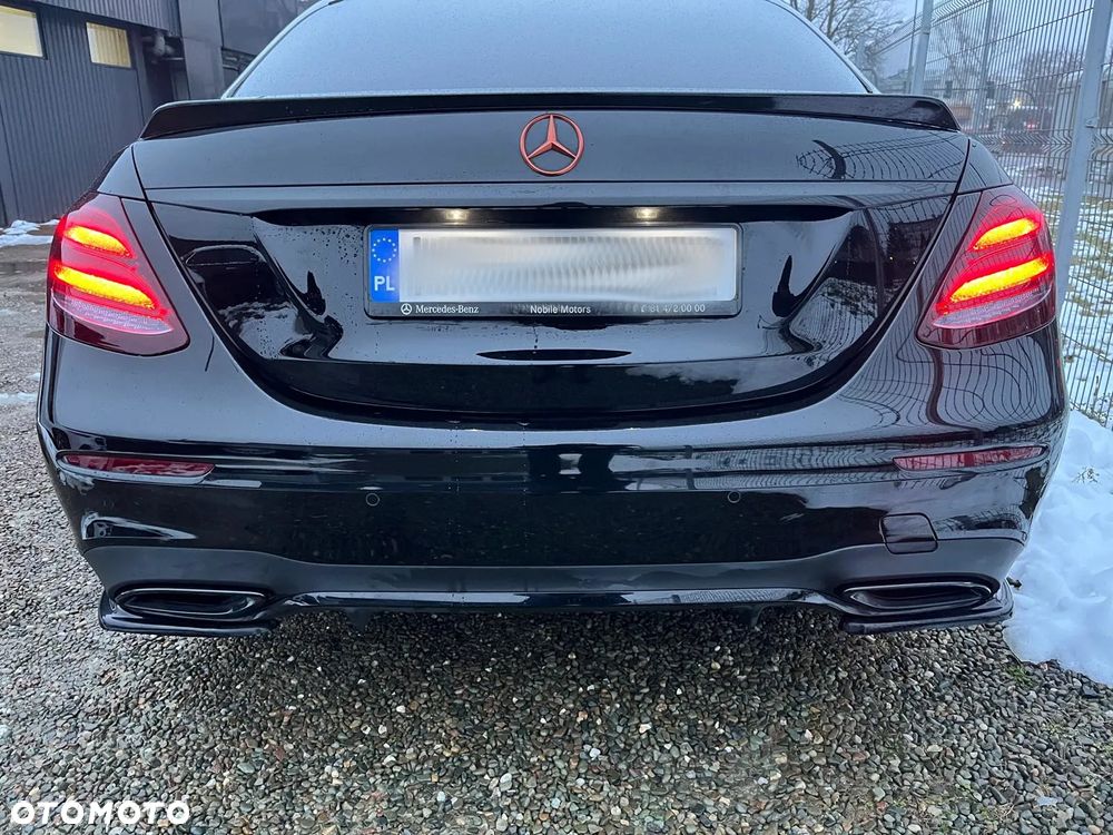 Mercedes-Benz Klasa E 220 d 9G-TRONIC - 11