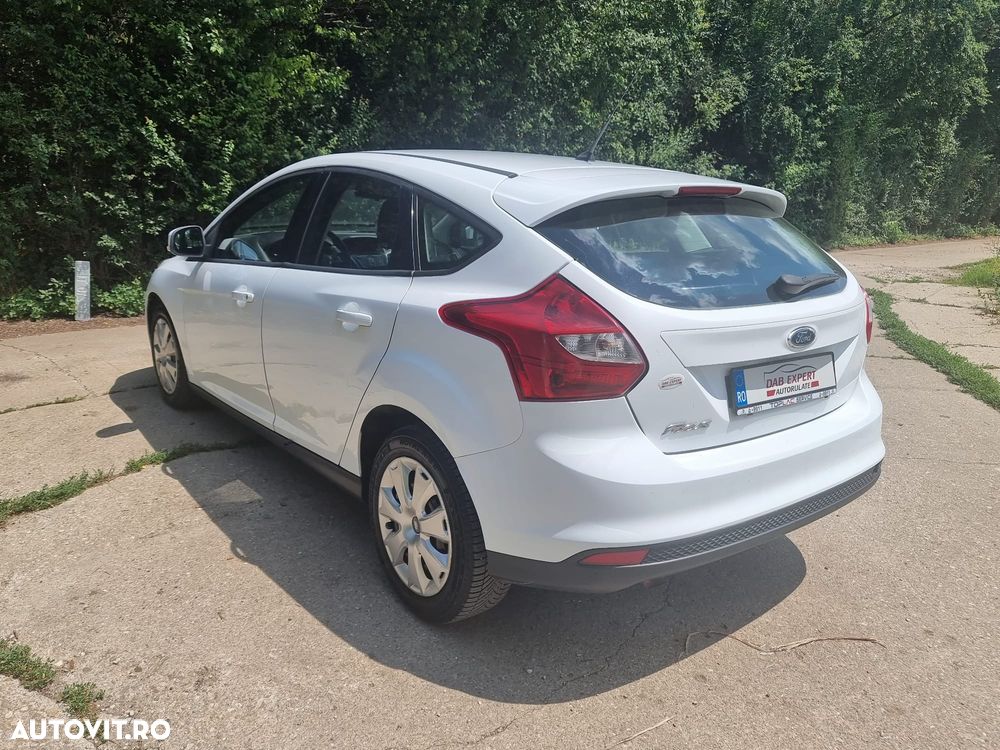 Ford Focus 1.6 TDCI DPF Trend - 13
