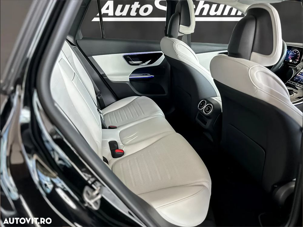 Mercedes-Benz GLC 200 4Matic 9G-TRONIC AMG Line Advanced - 11