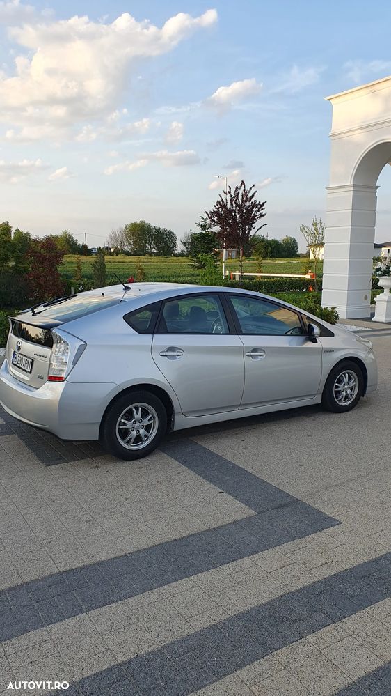 Toyota Prius - 16