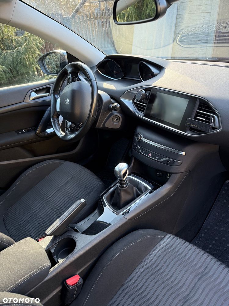 Peugeot 308 1.6 THP Access - 11