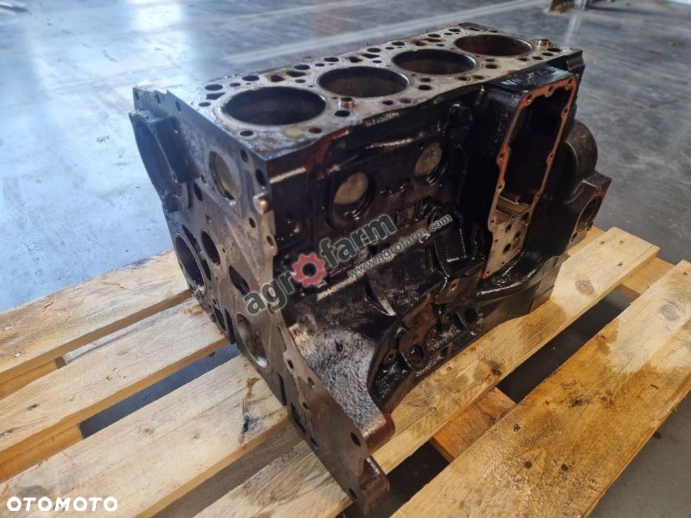 Blok silnika New Holland T6.175, T6.125, T6.145 - 2