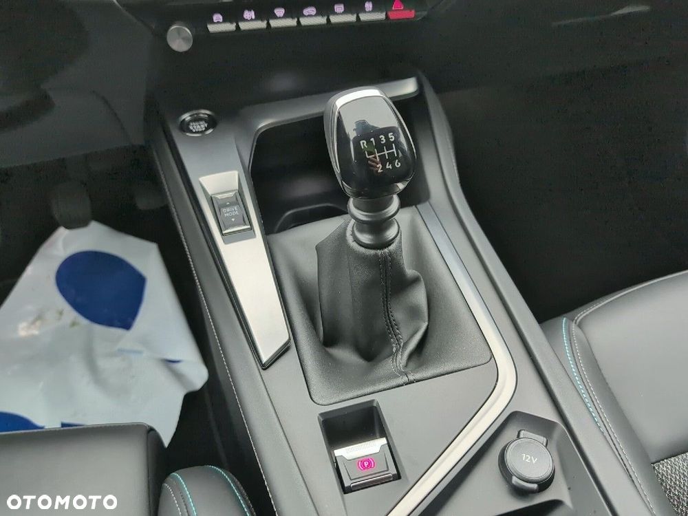 Peugeot 308 1.2 PureTech Allure Pack S&S - 12