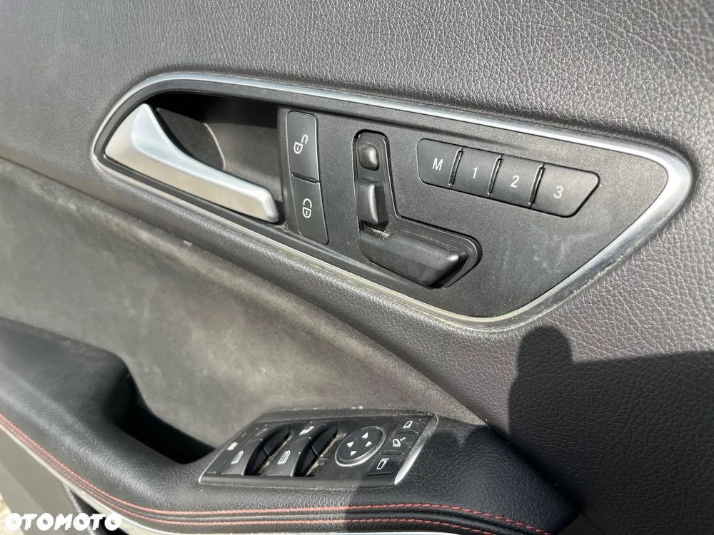 Mercedes-Benz CLA 220 d 7G-DCT AMG Line - 21