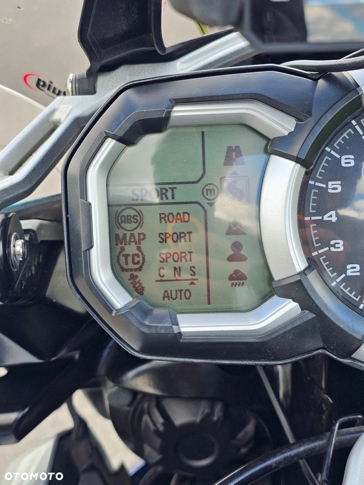 Triumph Tiger - 5