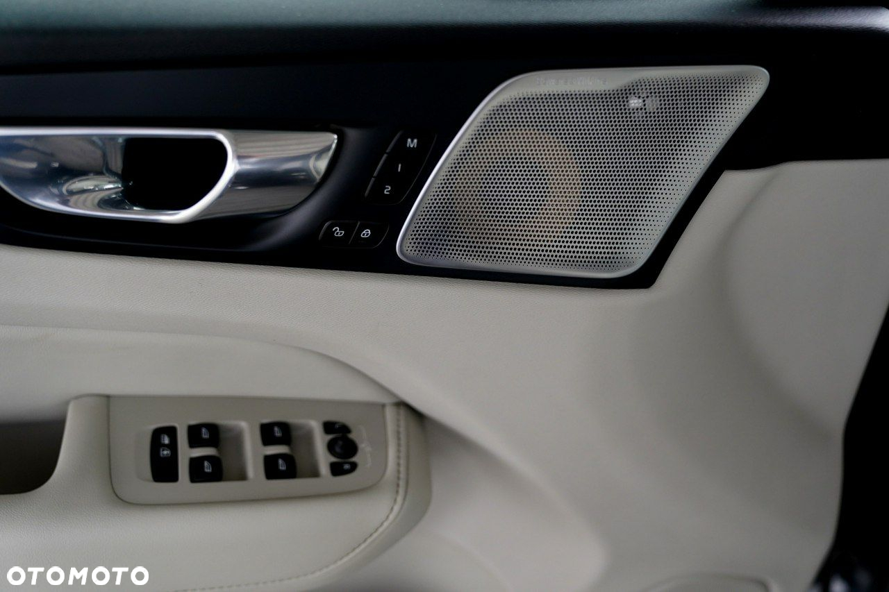 Volvo XC 60 - 17
