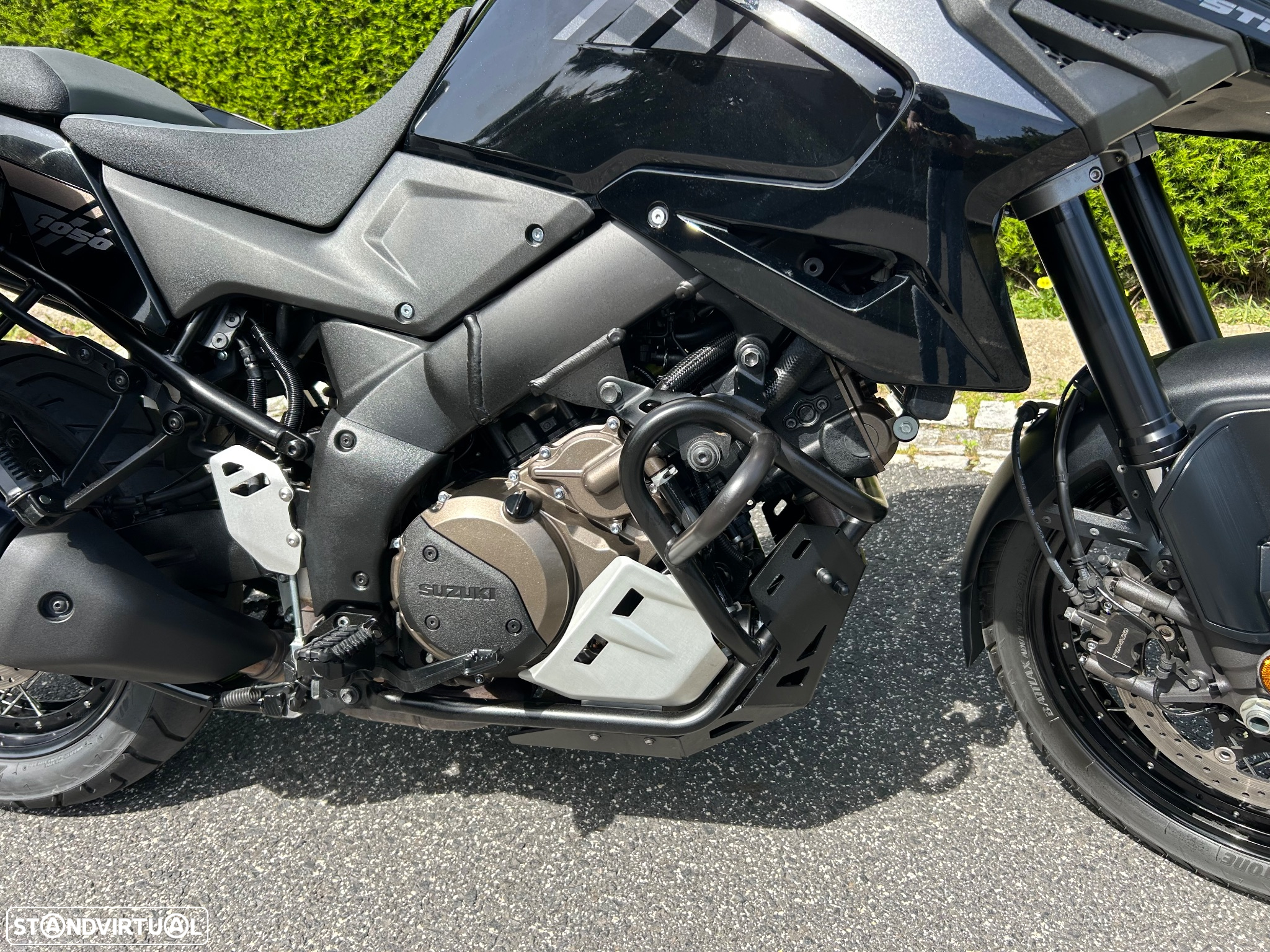 Suzuki DL V Strom 1050 de - 3