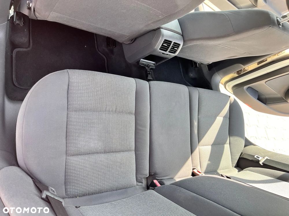 Volkswagen Golf V 1.9 TDI Trendline - 15