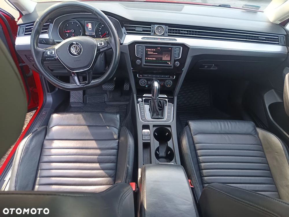 Volkswagen Passat 2.0 TDI SCR (BlueMotion Tech) 4Mot DSG Highline - 9