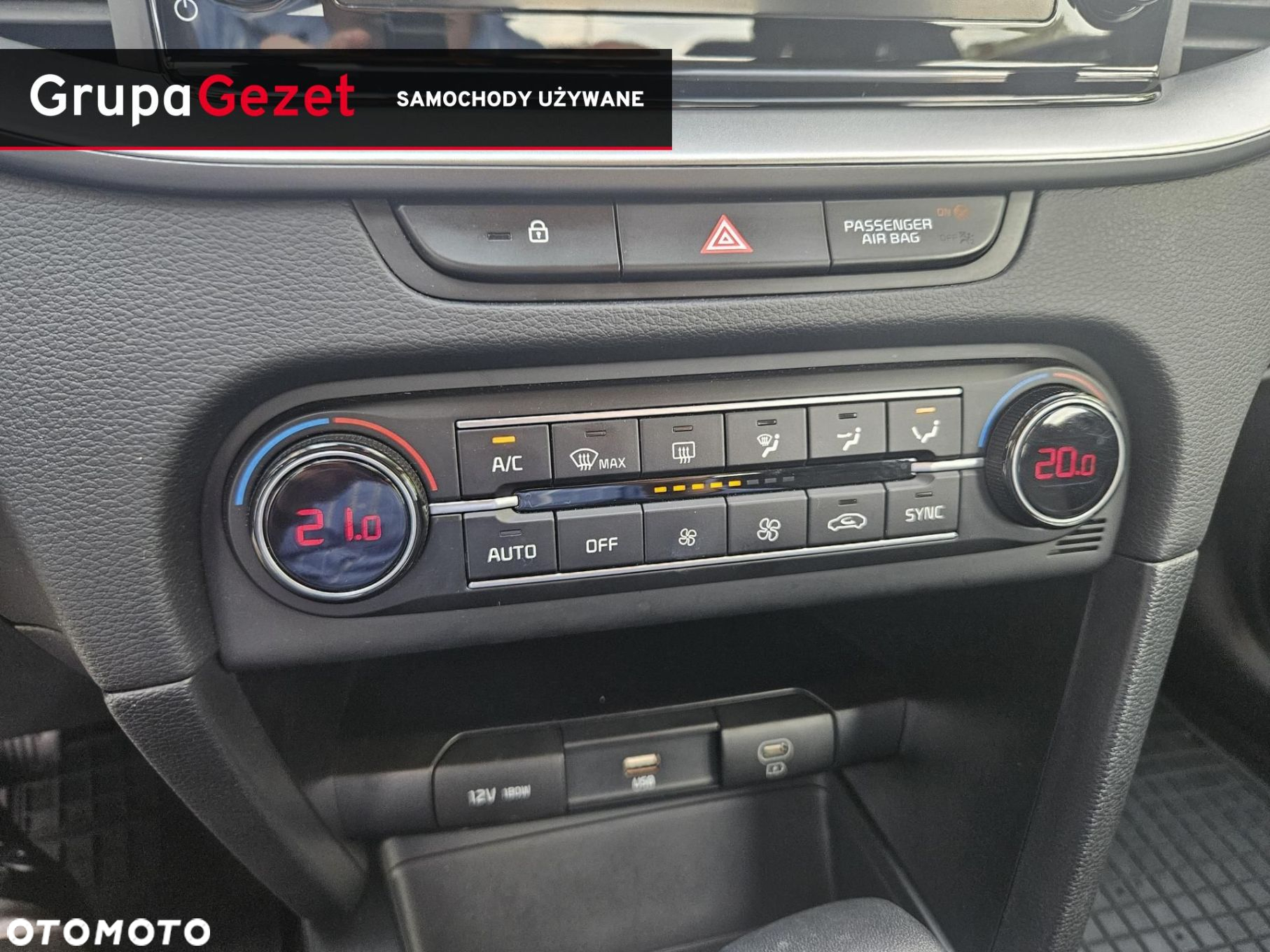 Kia Ceed - 26