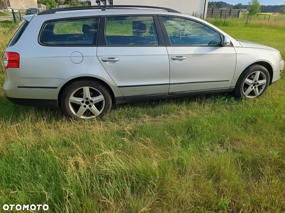 Volkswagen Passat 2.0 TDI Comfortline DSG - 3