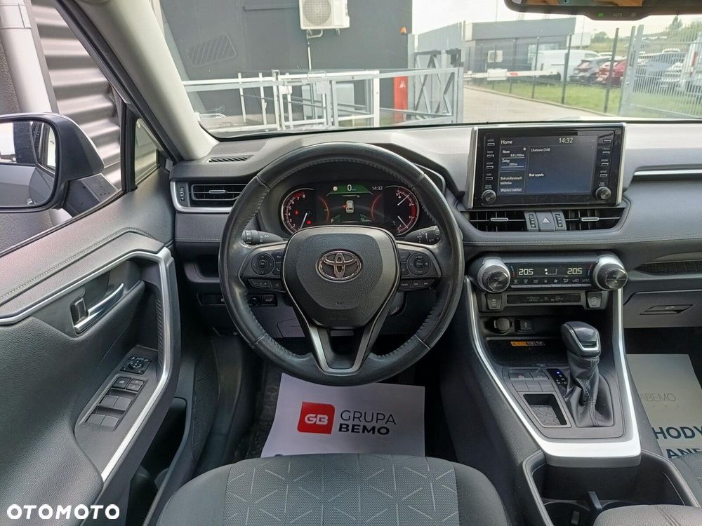 Toyota RAV4 - 16