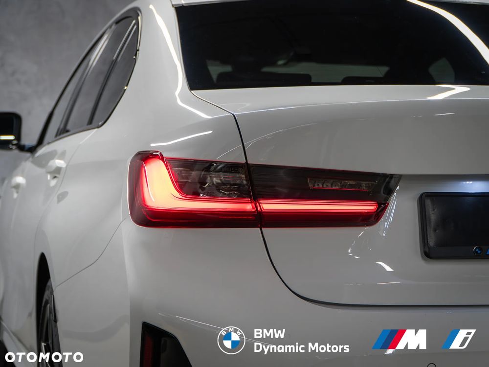 BMW Seria 3 318i - 12