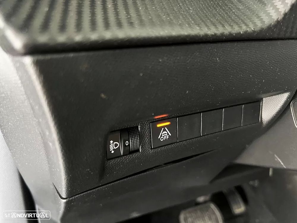 Peugeot e-2008 50 kWh Allure - 21