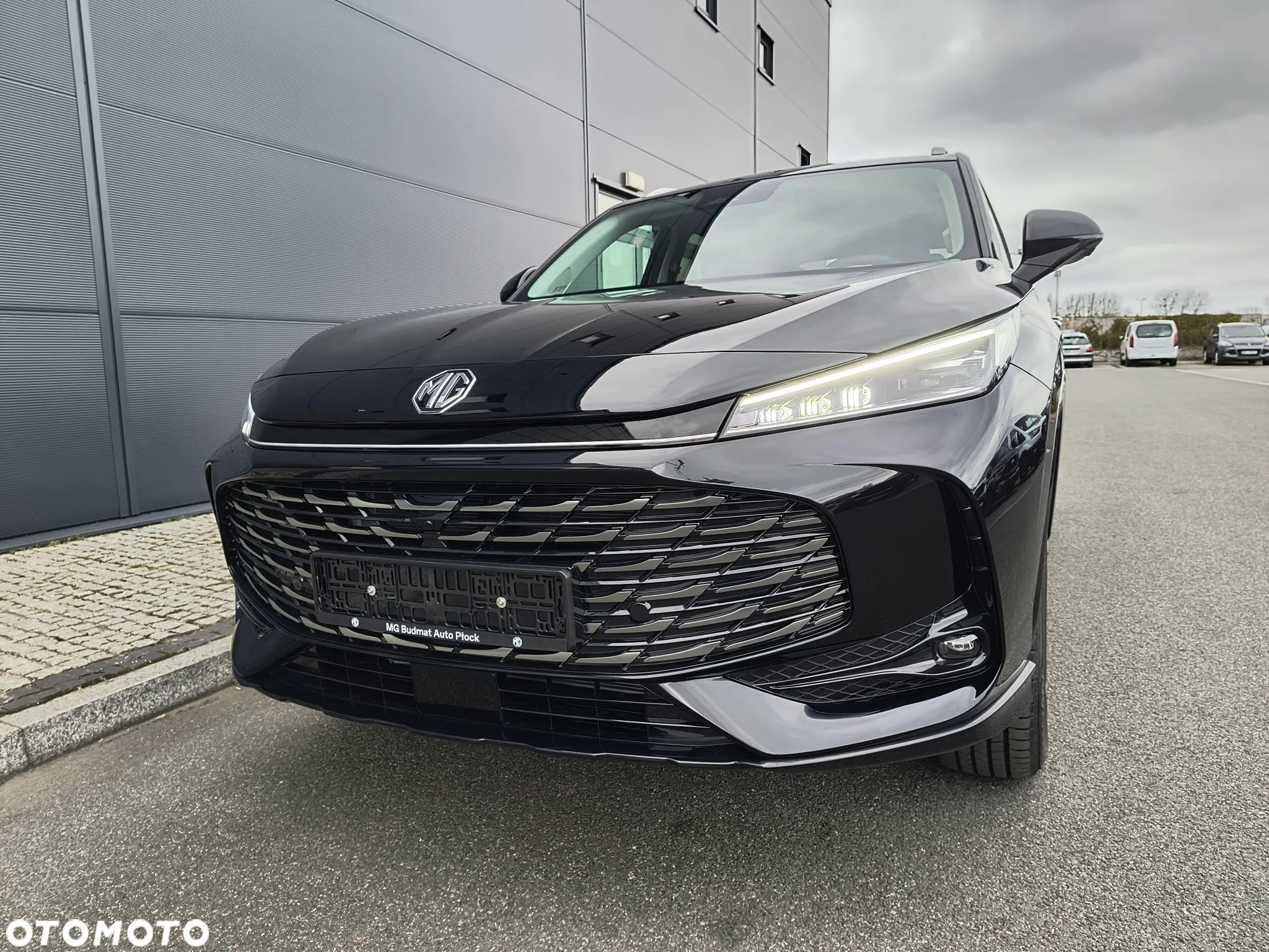 MG HS 1.5 T-GDI Excite DCT - 9