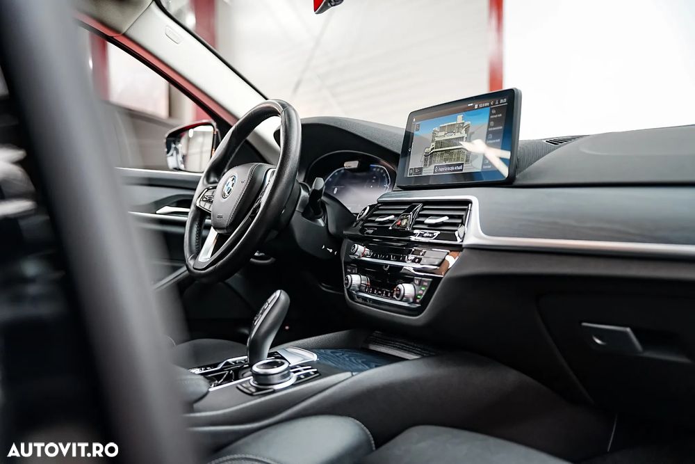 BMW Seria 5 530e Aut. - 16