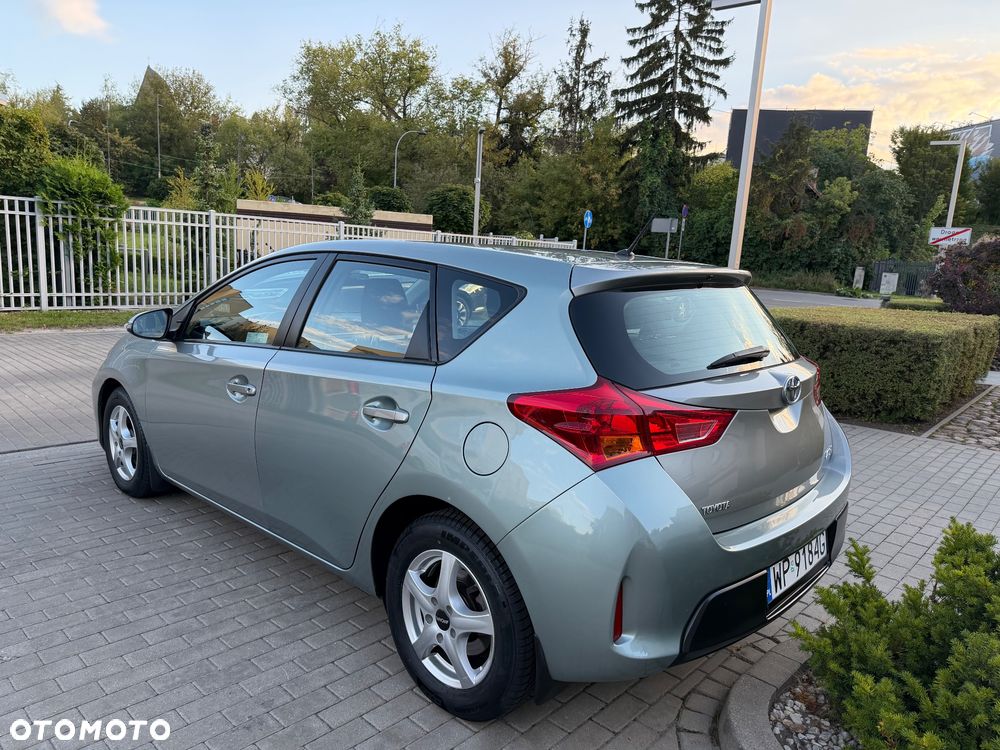 Toyota Auris 1.33 VVT-i Active - 3