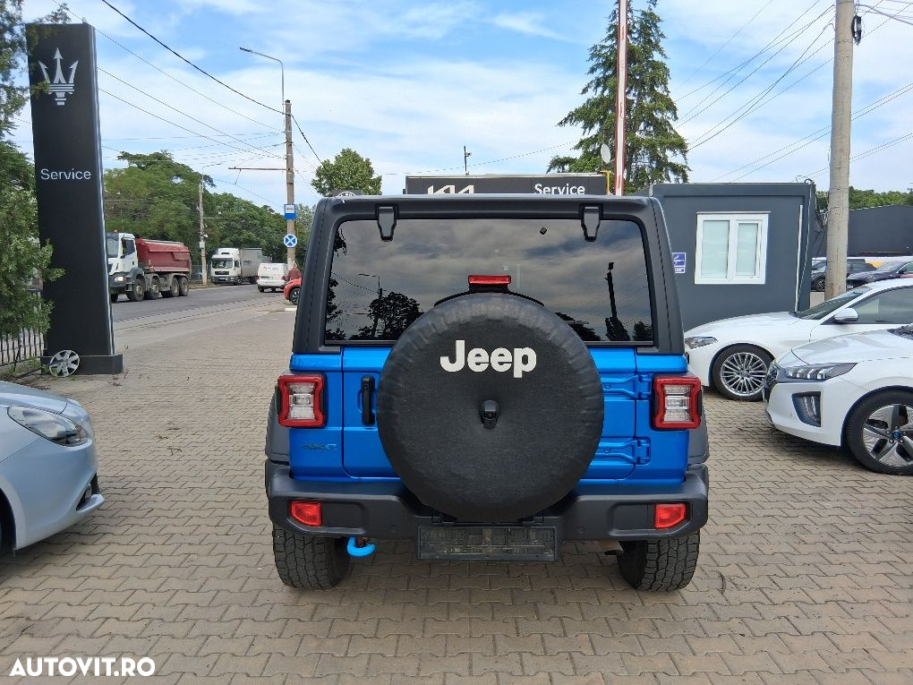 Jeep Wrangler - 4