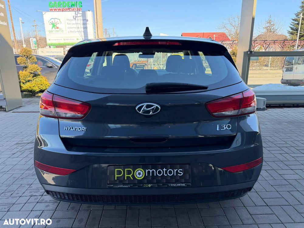 Hyundai i30 1.5 110CP 5DR M/T Comfort - 6