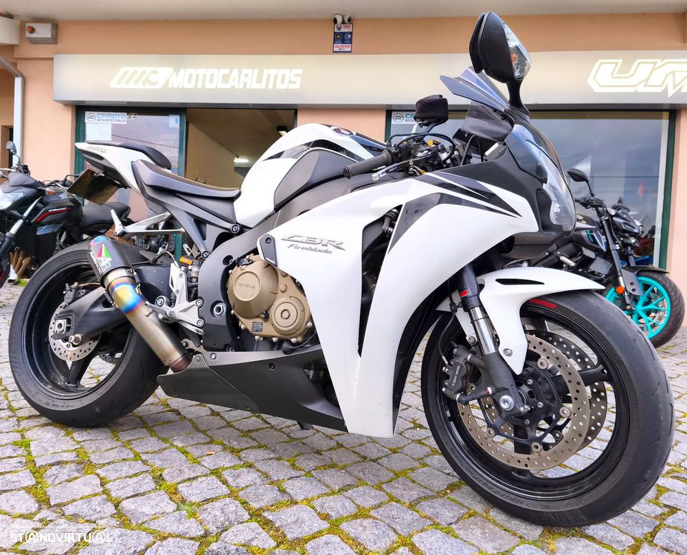 Honda CBR 1000RR FIREBLADE - 2