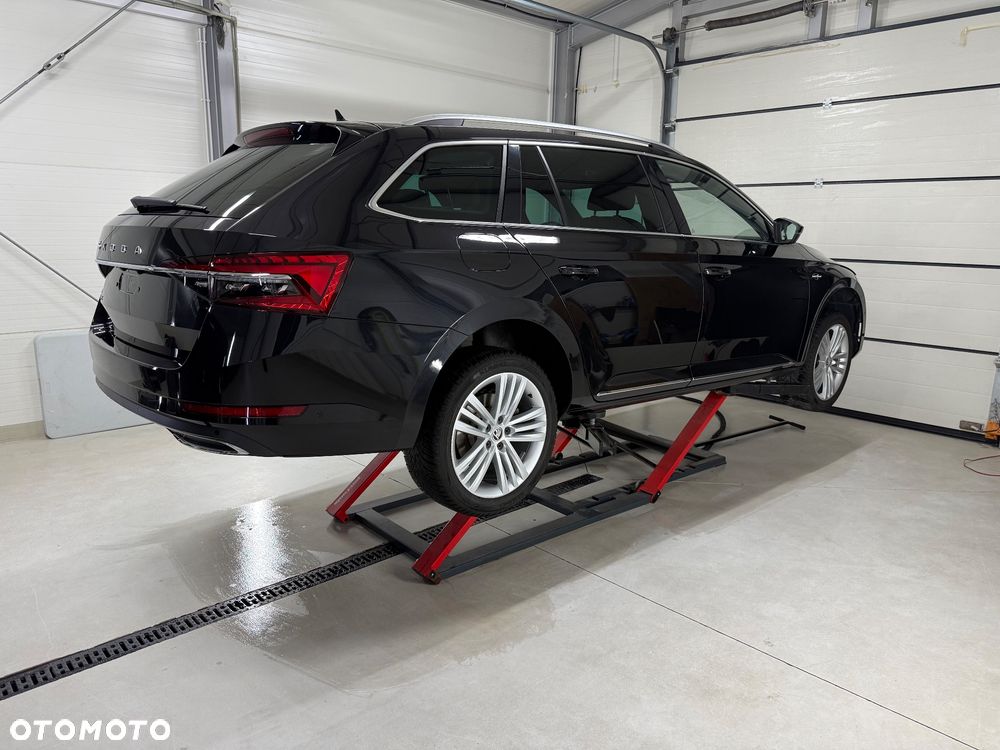 Skoda Superb 2.0 TDI SCR L&K DSG - 35