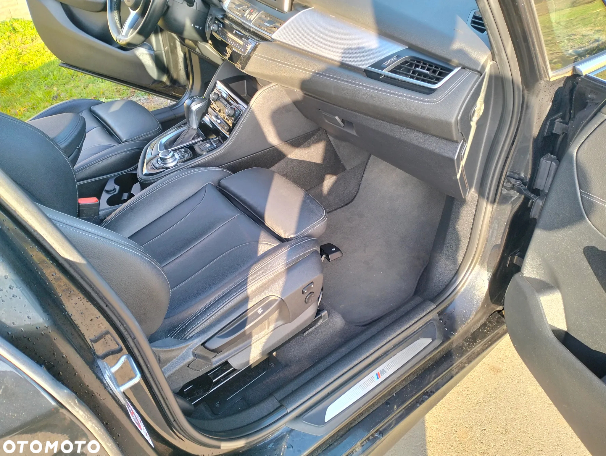 BMW Seria 2 218d M Sport - 12
