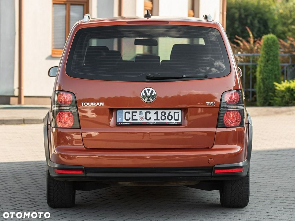 Volkswagen Touran 1.4 TSI Cross - 16