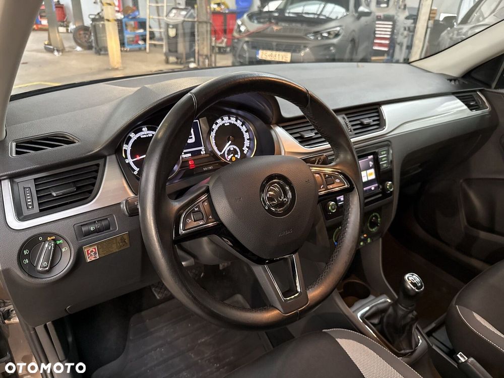 Skoda RAPID 1.0 TSI Ambition - 10