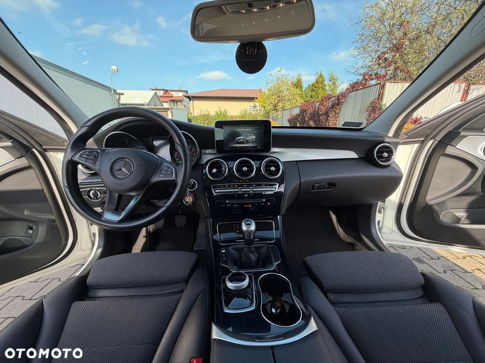 Mercedes-Benz C-Class 2016 photo 5