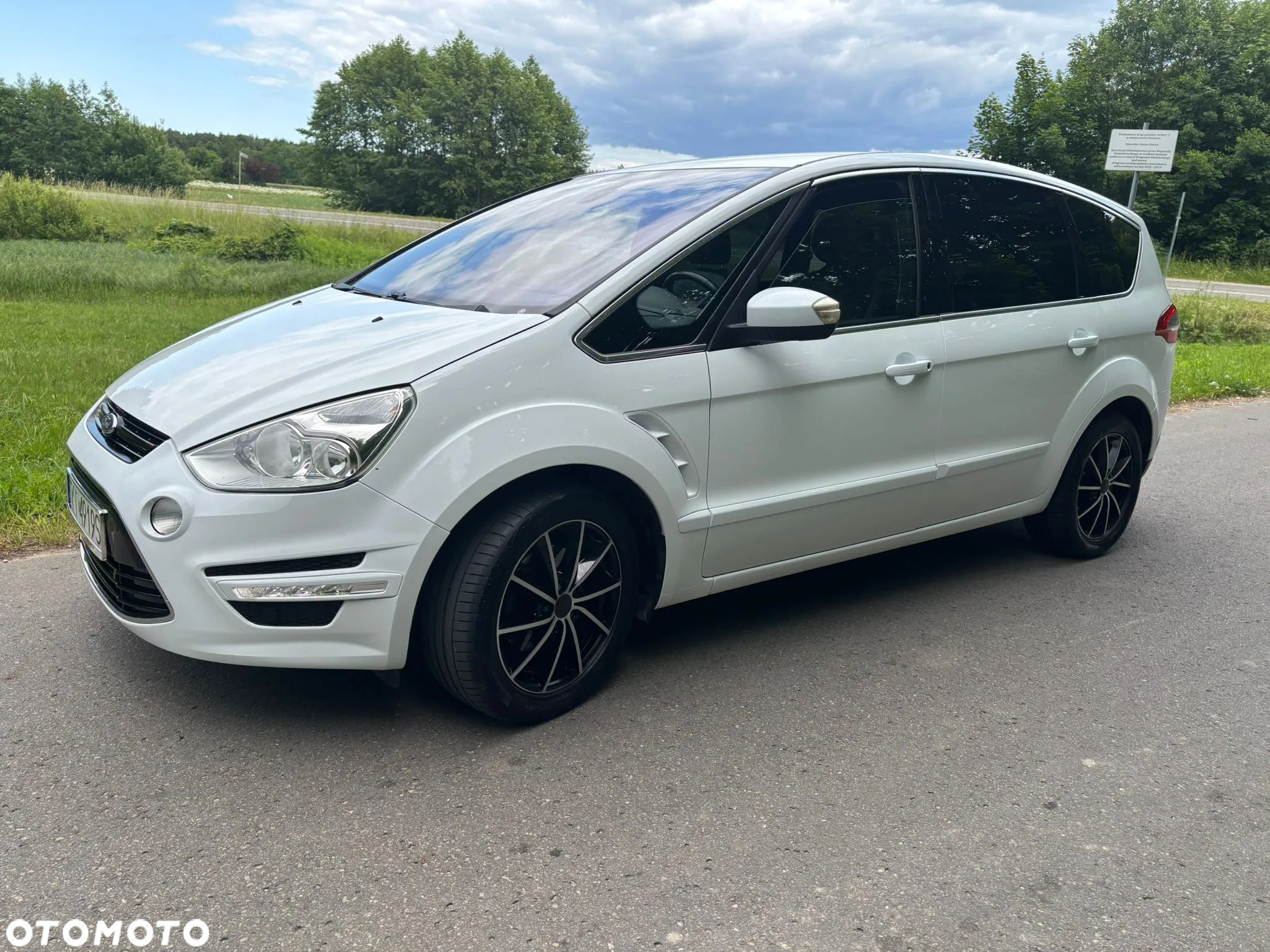 Ford S-Max 2.0 TDCi DPF Titanium - 13