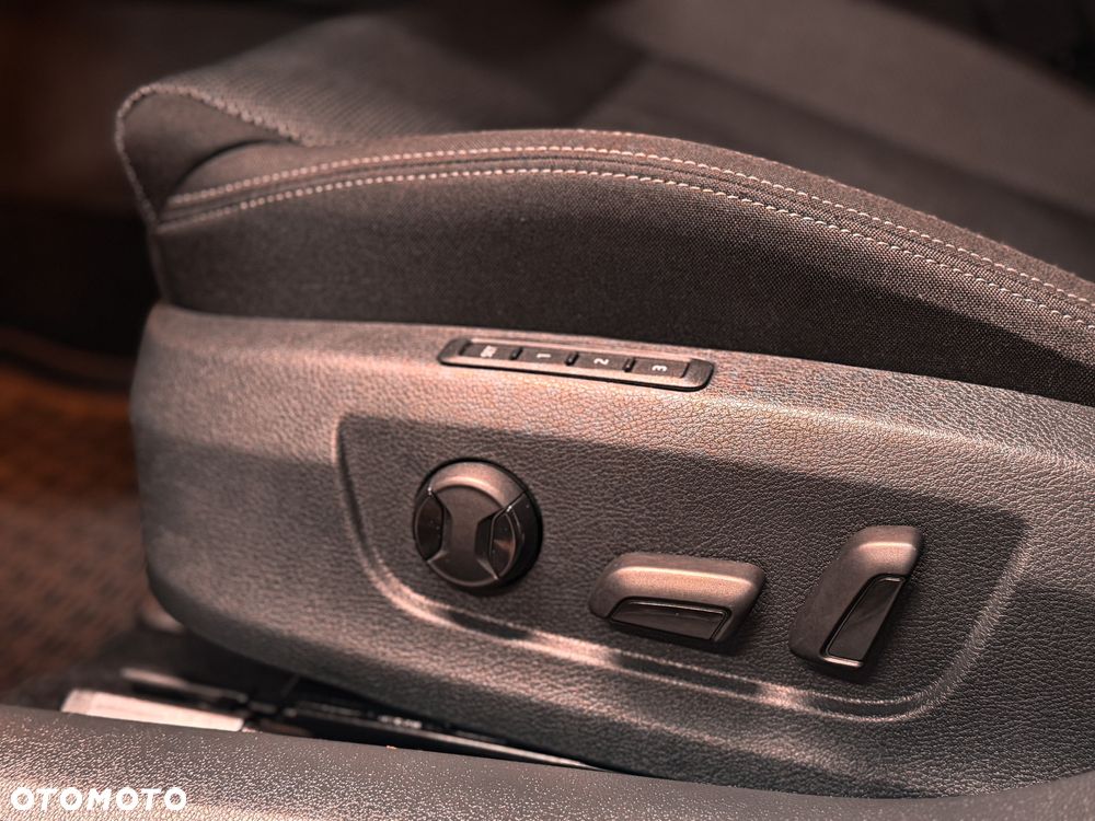 Skoda Superb 2.0 TDI Ambition DSG - 11