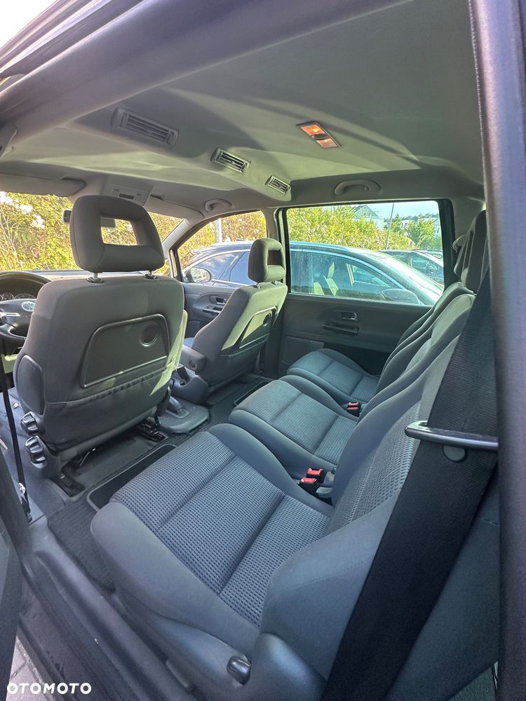 Volkswagen Sharan 2.8 V6 Highline - 4