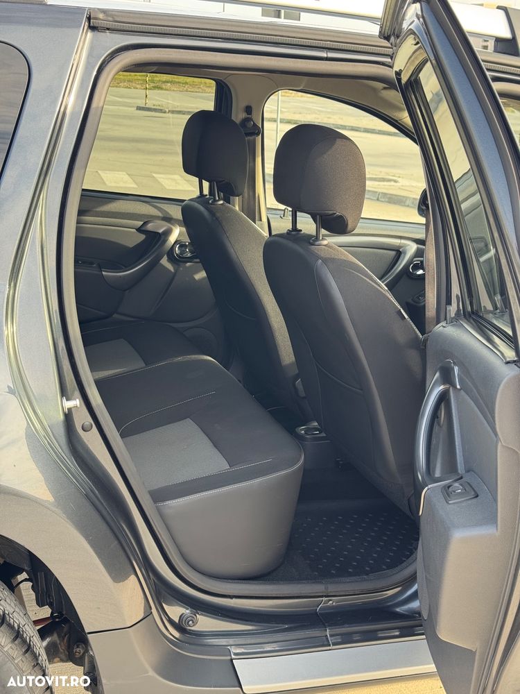 Dacia Duster 1.6 4x2 Laureate - 19