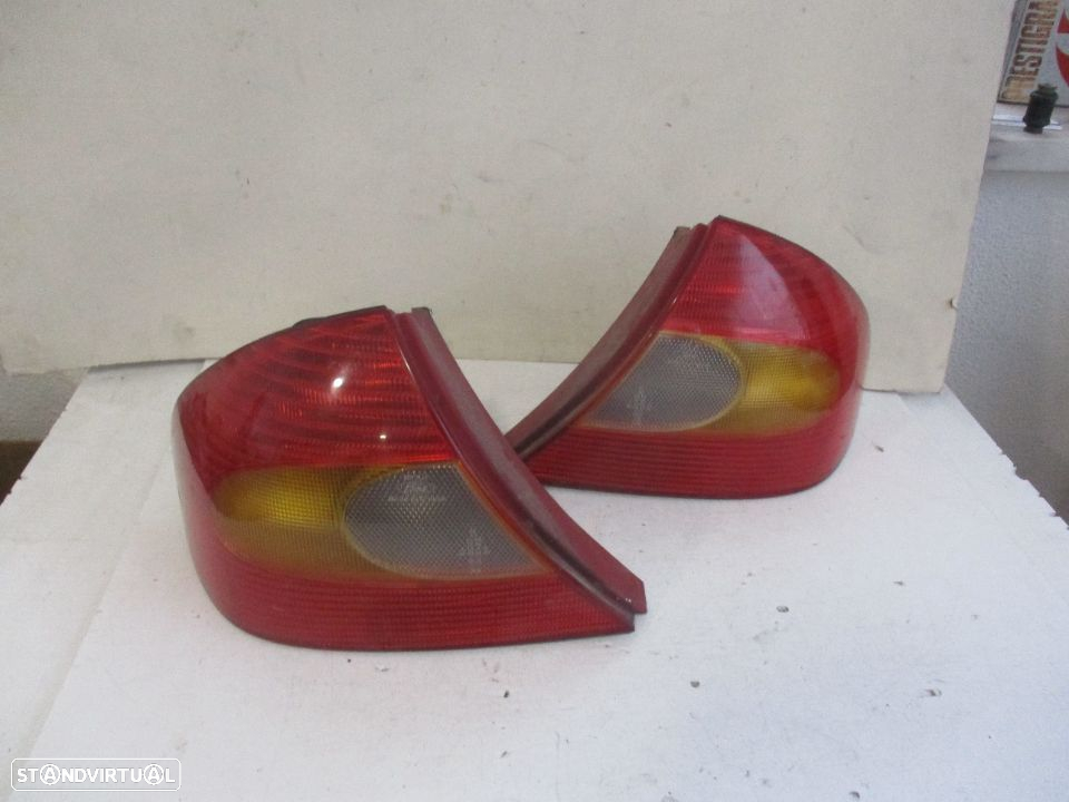 Farol Farolim Tras Ford Mondeo 1997 a 2001 Esquerdo Direito - 2