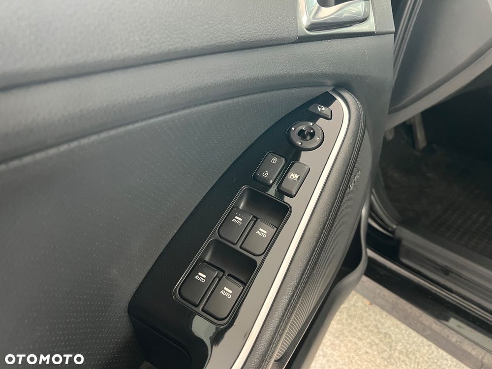 Kia Optima 2.0 L - 20
